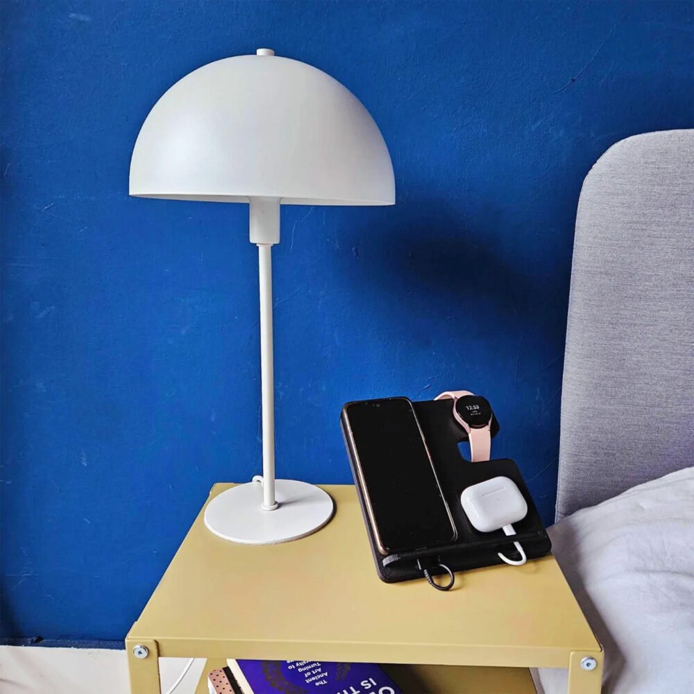 Smartphone Charging Stand "Avant-garde" - Image 7